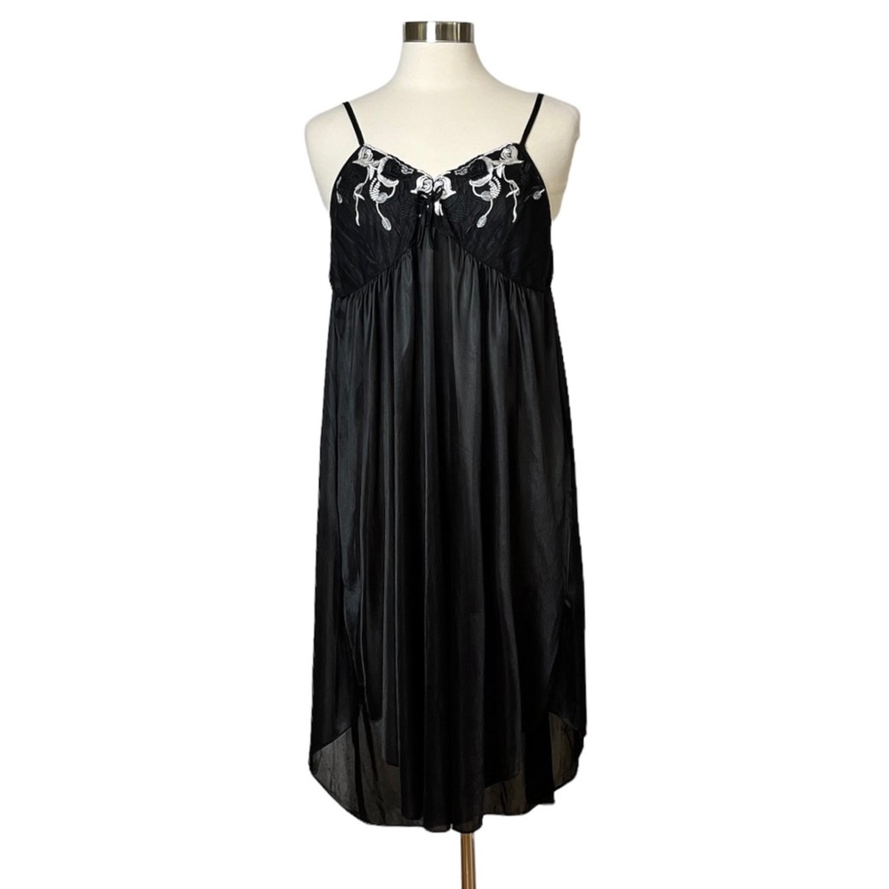 Lati Fashion Embroidered Black Lingerie Nightie